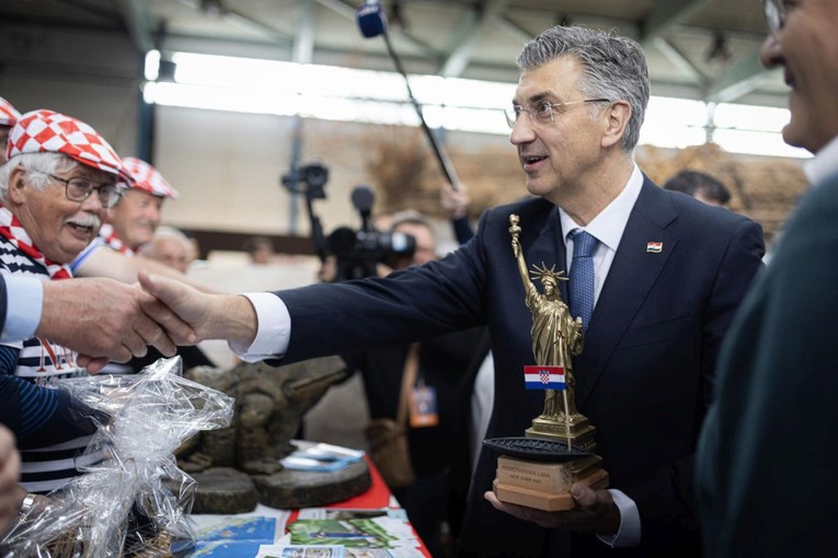 Plenković u Mostaru: Možda nam se putevi susretnu u SAD-u, bio bi spektakl