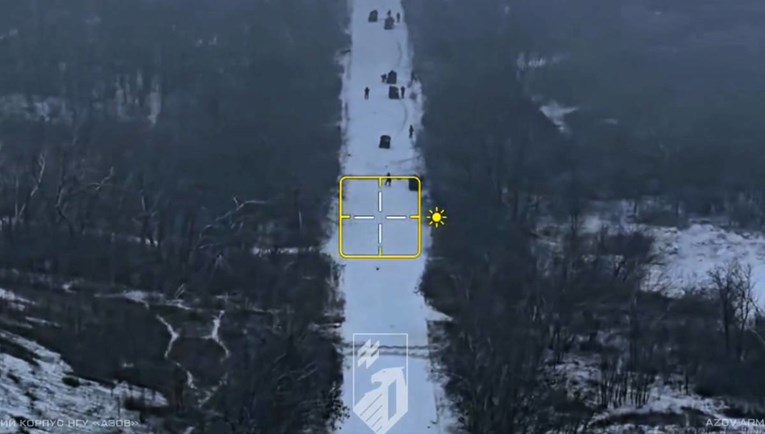 Azov objavio video: "Rusi krenuli u napad sa 16 quadova. Nijedan nije došao do cilja"