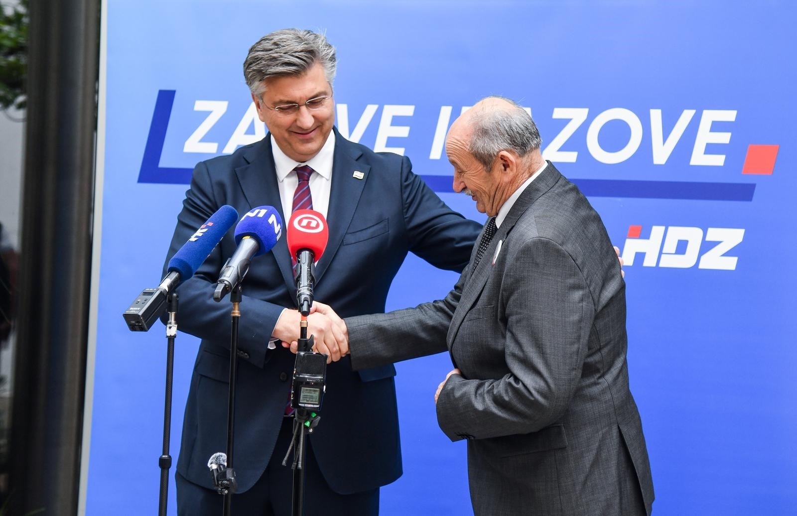 Plenković: Povećavamo mirovine