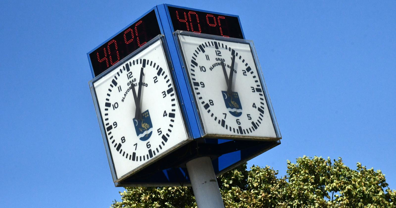Jadran ostaje pod crvenim alarmom, od ponedjeljka vrućina jača i na kopnu