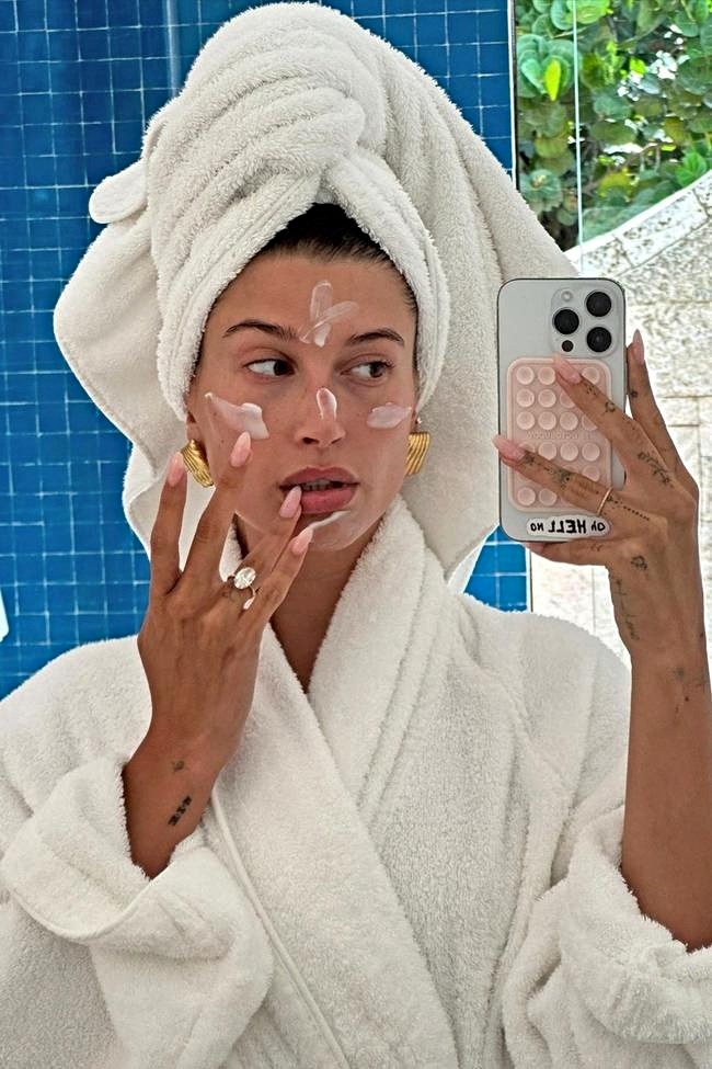 "Everything shower" viralan je na TikToku. Zašto taj ritual nije dobar za vas?