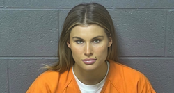 Uhitili je zbog prebrze vožnje, njena zatvorska fotka postala hit na internetu