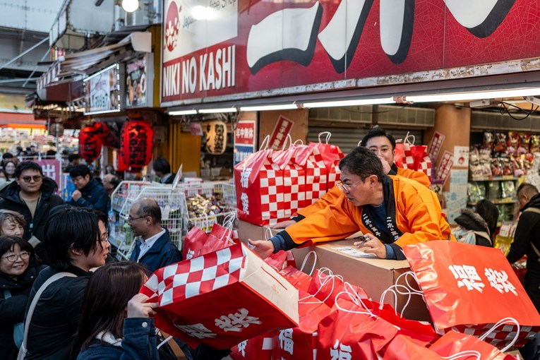 Kinezi masovno otkazuju Japan, ali turizam svejedno ruši rekorde