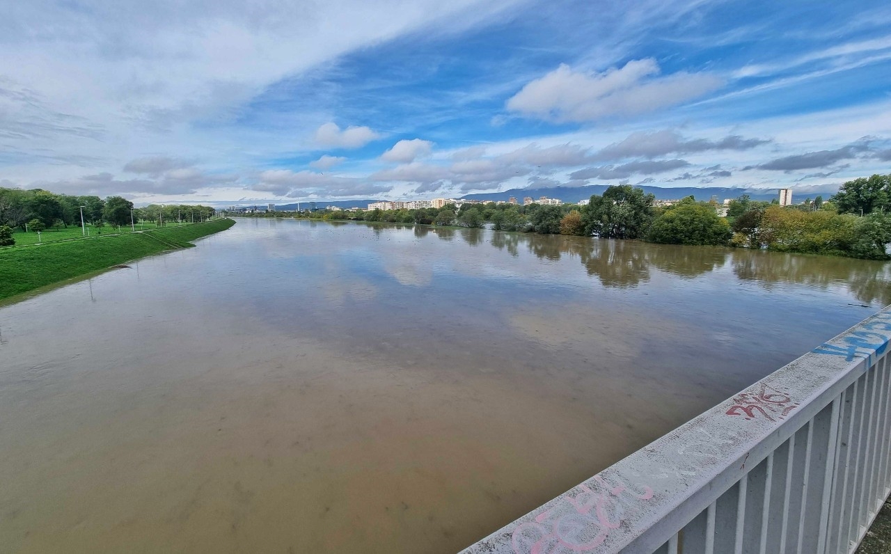 VIDEO I FOTO Izlila se Sava u Zagrebu