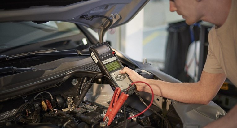 Jednostavni trikovi za dugovječniji akumulator. Neke već sigurno znate