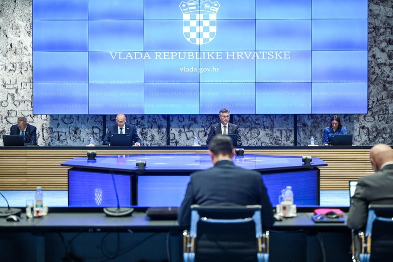 Vlada imenovala nove ljude u ministarstvima, Hrvatskim cestama i Jadroliniji