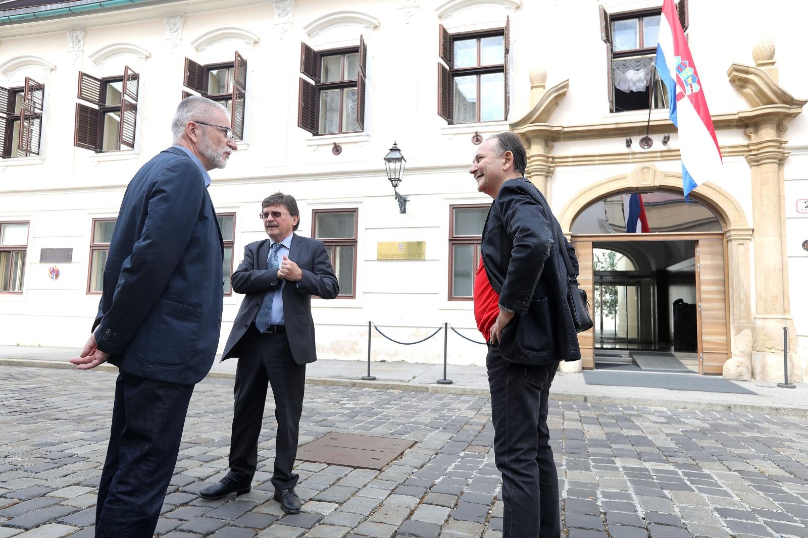Počeli pregovori vlade i sindikata o dodacima kolektivnim ugovorima