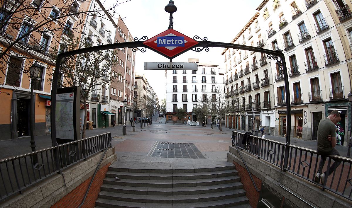 Madrid kao u doba Franca: ulice prazne, policija megafonima rastjeruje ljude, u zraku tjeskoba