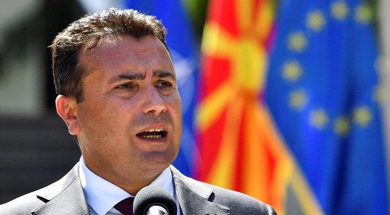 Premijer Makedonije podnio ostavku