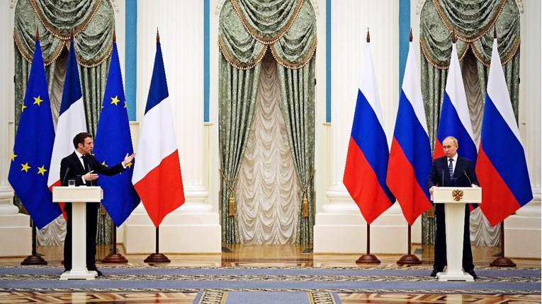 Macron: Razgovarat ću s Putinom, nećemo u rubljima plaćati ruski plin