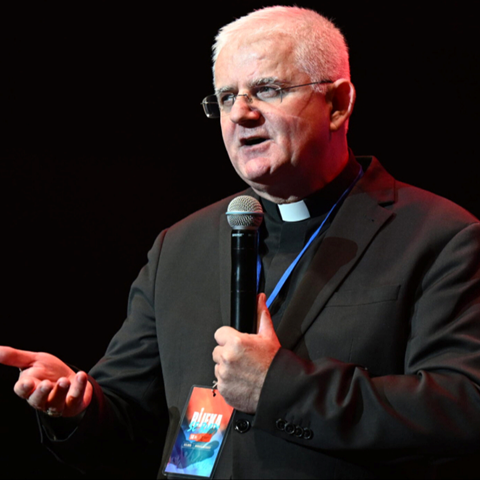 Nadbiskup Uzinić o incidentu u Rijeci: Budi li se Rijeka oblačenjem u crno?