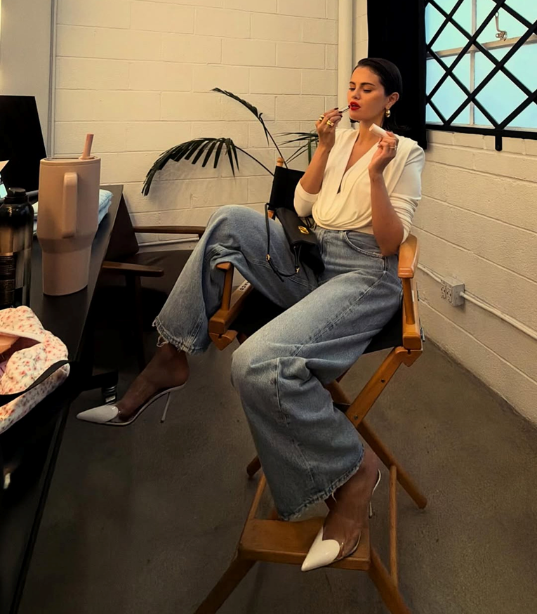 Povratak širokih traperica: Selena Gomez postavlja trend za proljeće