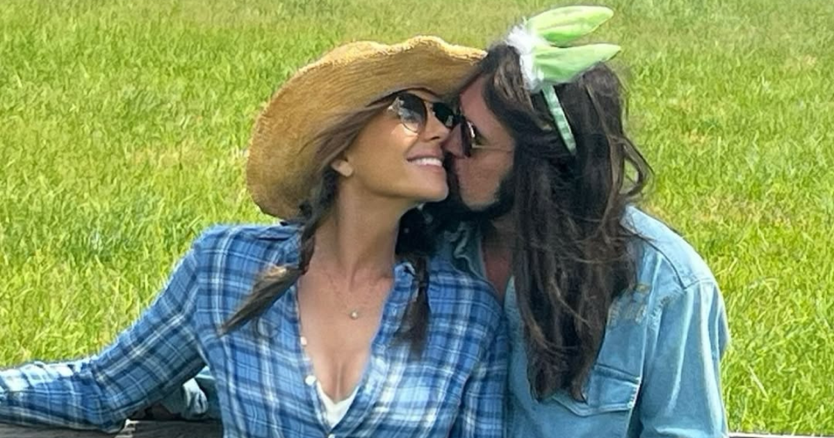 Elizabeth Hurley objavila fotografiju s Billyjem Rayem Cyrusom na kojoj se ljube