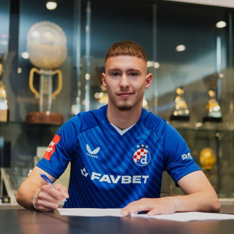 Dinamo potpisao profesionalni ugovor sa svojim talentom