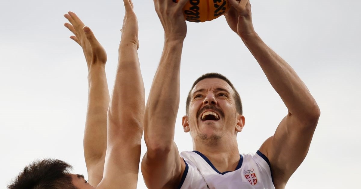 Junak Srbije i najbolji basketaš svijeta: Ništa nisam uradio. Pogodio sam sretan šut