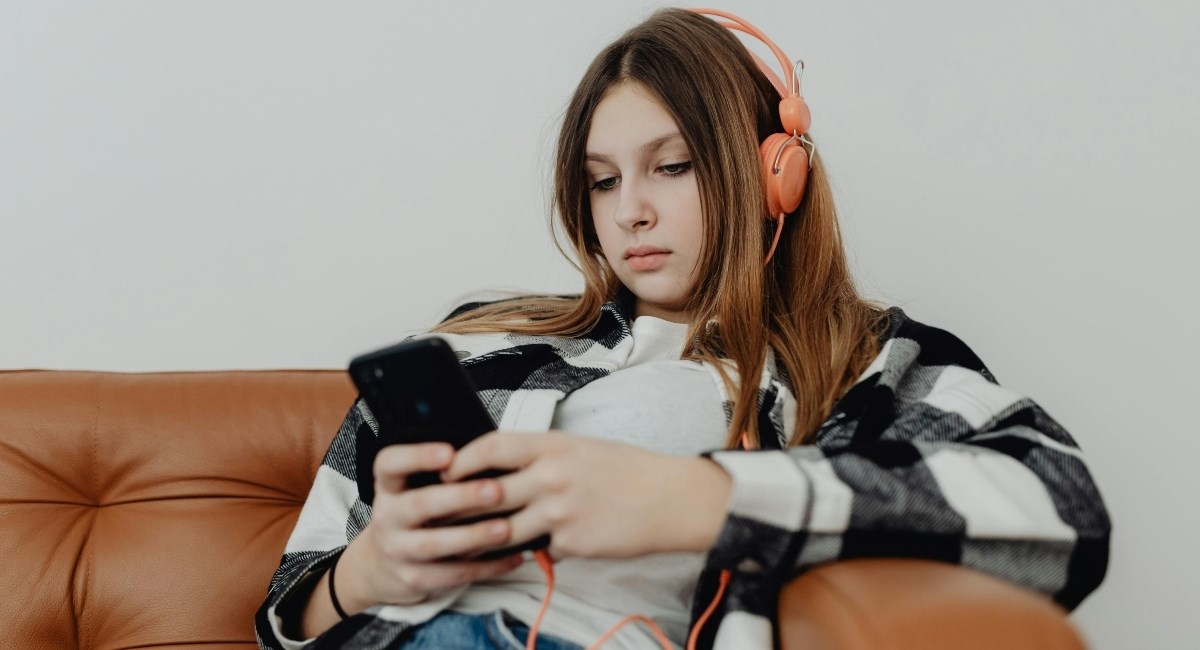 Terapeutkinja: Prije nego što djeci dozvolite mobitel, uzmite u obzir ove 4 stvari