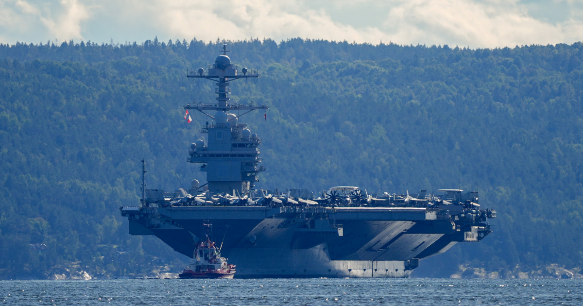 Izbio požar na USS-u Gerald R. Ford