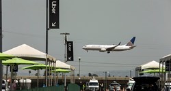Sudar autobusa i aviona na aerodromu u Los Angelesu, četvero završilo u bolnici