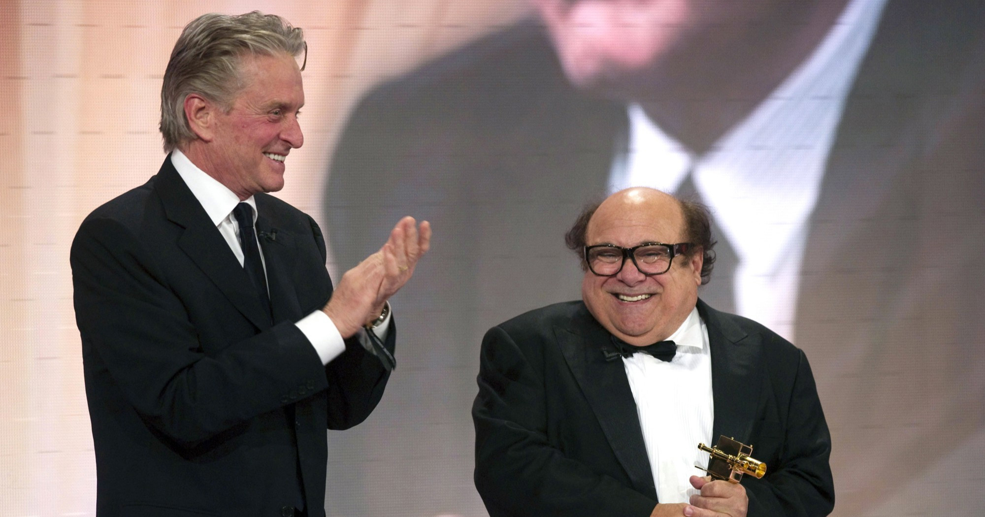 Michael Douglas otkrio što je Danny DeVito napravio kad ih je zaustavila policija