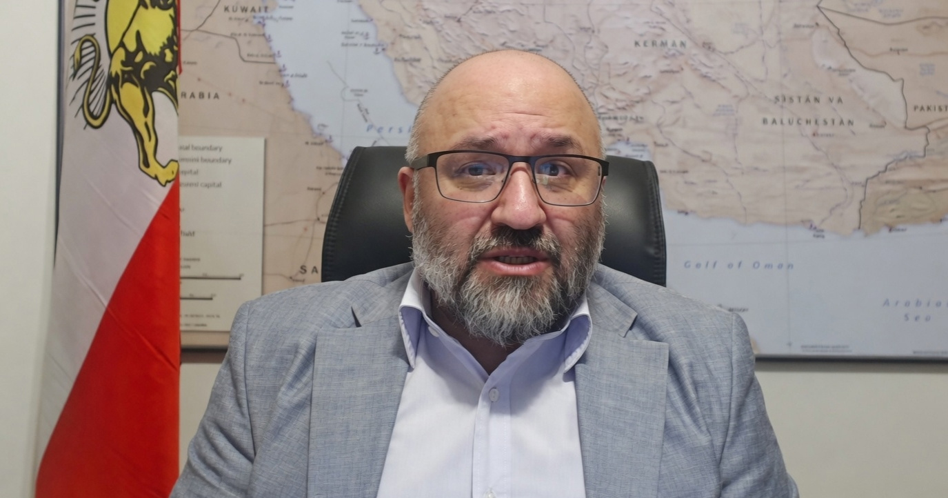 Lider iranske dijaspore: Ne uživam u bombardiranju domovine, ali alternativa je gora