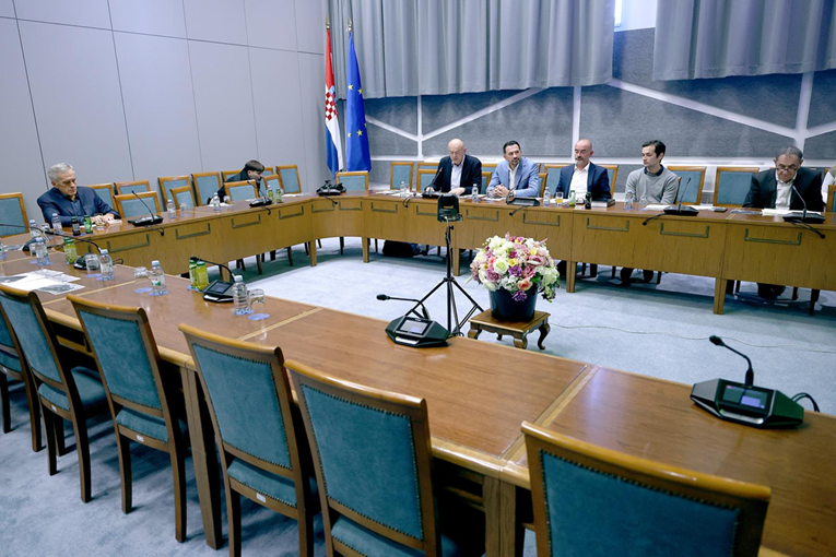 Sabor uklonio informaciju o održavanju i izbrisao snimku okruglog stola o Jasenovcu