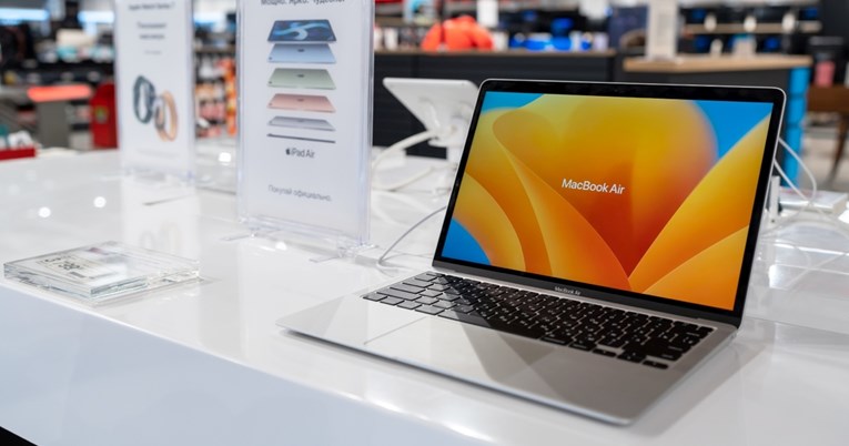 Pala je prodaja MacBookova
