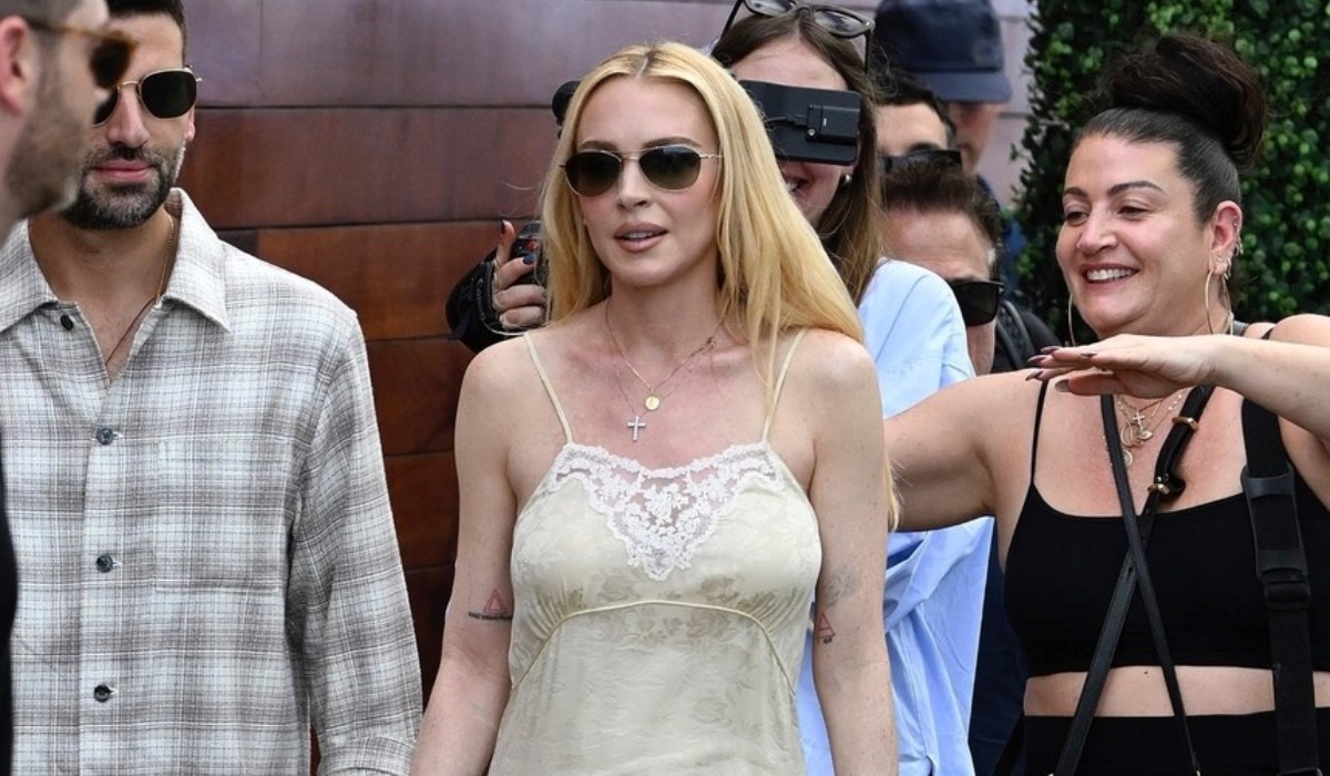 Lindsay Lohan prošetala u najkontroverznijoj obući sezone