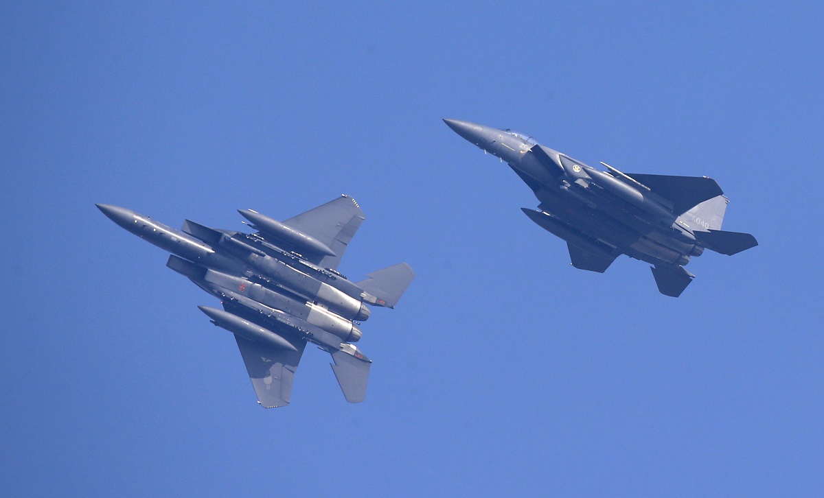 Južna Koreja ispalila hice upozorenja prema ruskom borbenom avionu