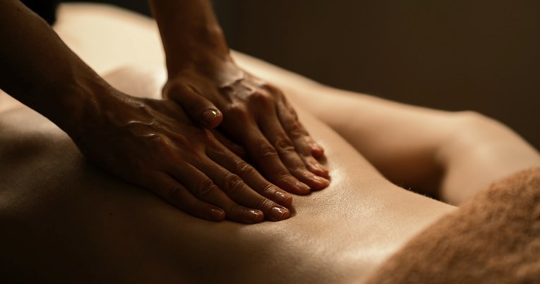 Stručnjakinja razbila veliki mit o masaži i otkrila njenih 7 pravih prednosti
