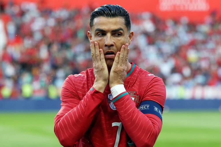 VIDEO Cristiano Ronaldo izgovorio svoje ime i prezime. Fan: Cijeli život smo u krivu?