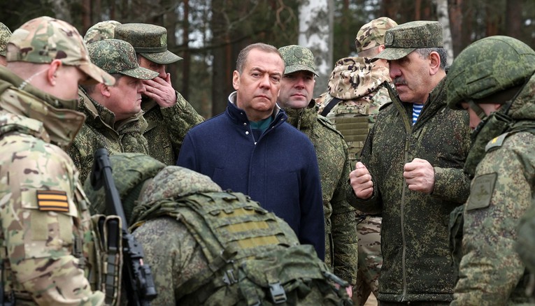 Medvedev zaprijetio građanima EU: "Gotovo je s mirnim snom"
