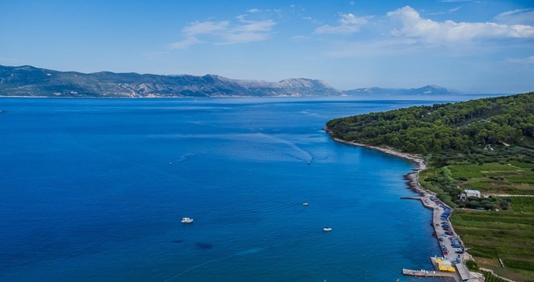 Sudarili se gliser i brodica kod Korčule, jedna osoba teže ozlijeđena