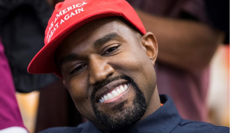 Kanye West kupuje ekstremno desničarsku društvenu mrežu