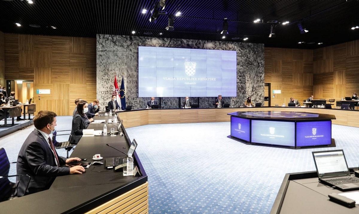 Danas sjednica vlade, teme su korona, nastava i zaštita potrošača