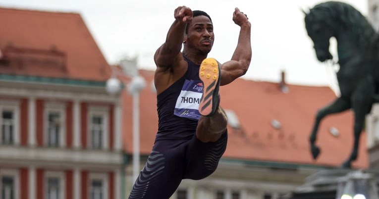 Shawn-D Thompson i Jasmine Moore pobijedili u skoku u dalj na Trgu bana Jelačića