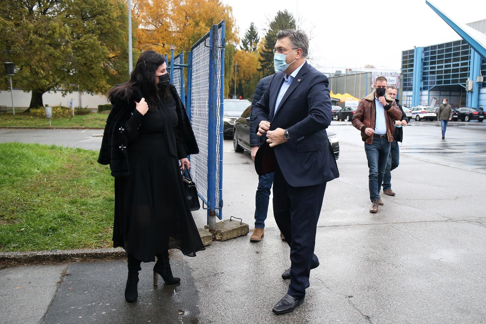 Plenković prosvjednicima: Nema ostavke i prijevremenih izbora