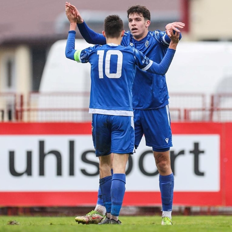 Juniori Lokomotive pobijedili Hajduk nakon izvođenja jedanaesteraca i osvojili Kup