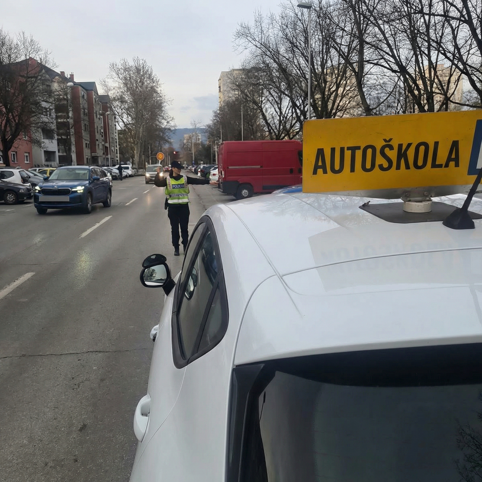 Policija kontrolirala autoškole u Zagrebu: Nepravilnosti kod gotovo trećine vozila