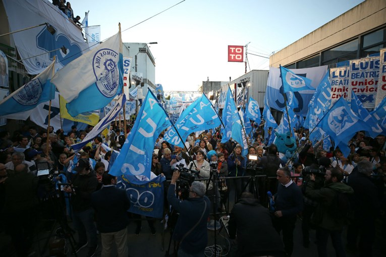 Urugvaj na izborima odlučuje hoće li ljevica ostati na vlasti