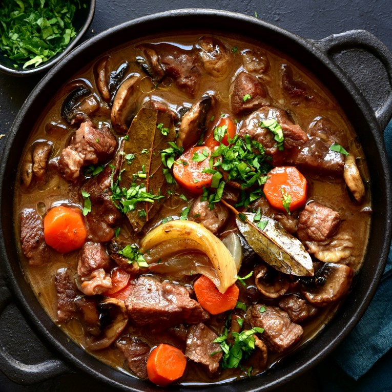 Goveđi gulaš ispast će vam savršeno ako nikada ne preskočite ovaj korak