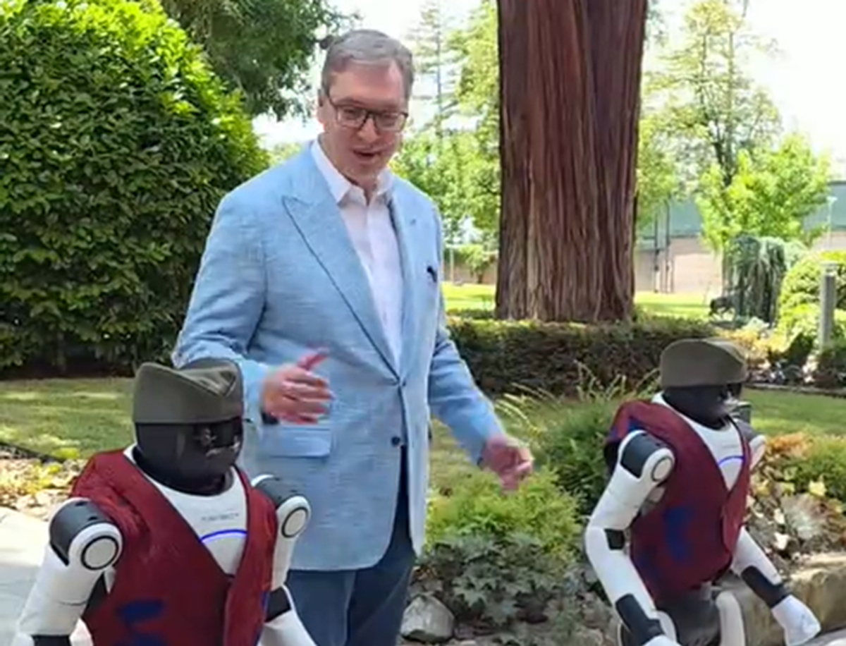 VIDEO Vučić: Poštovani građani, ovo su Dragutin i Milutin