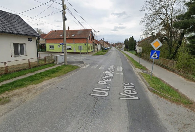 Motociklist u Bjelovaru pokazao srednji prst policijskoj kameri. Kaznit će ga
