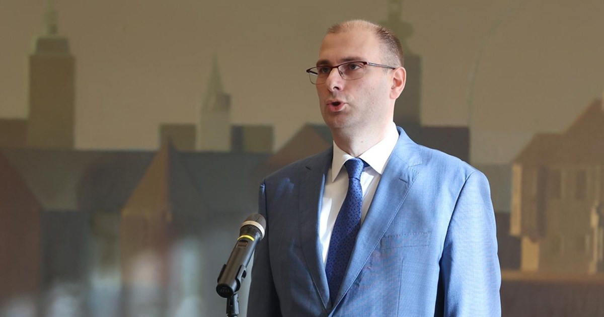 Izabran novi predsjednik Ustavnog suda. Petero sudaca iz protesta napustilo sjednicu