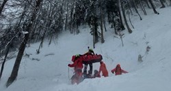 Snježna lavina u Sloveniji, ozlijeđen skijaš