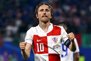 ANKETA Treba li Luka Modrić nastaviti igrati za Hrvatsku?