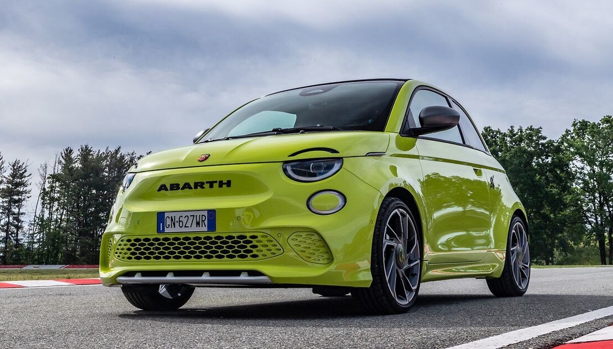 Abarth razmatra povratak benzinaca nakon drastičnog pada prodaje električnih izvedbi