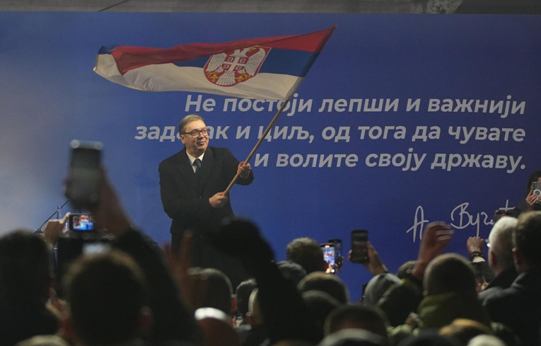 Nova.rs: Vučić priprema "operaciju Bjelorusija"