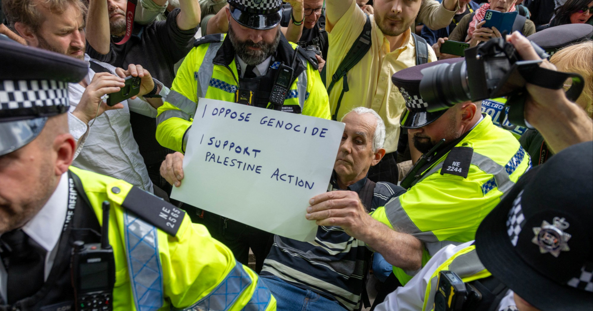 FOTO Britanska policija uhitila 150 ljudi zbog podrške Palestinskoj akciji