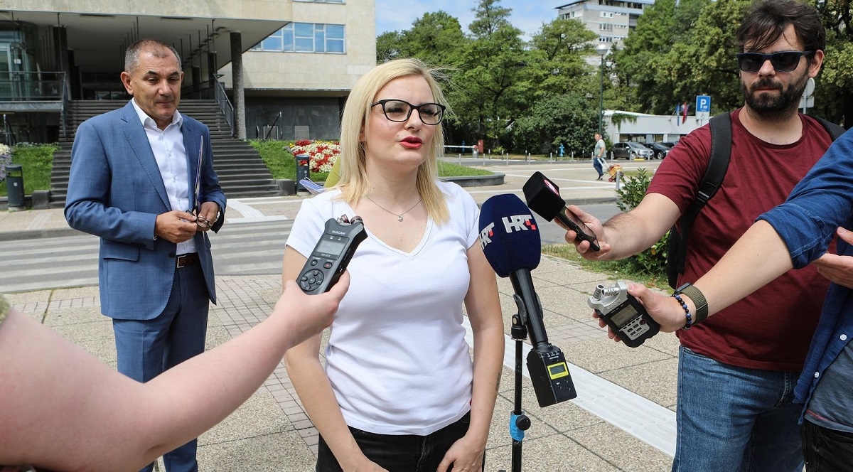 Roditelji odgojitelji: Sve prijetnje s društvenih mreža prijavit ćemo policiji
