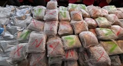 FOTO Ovo je hrpa droge koju je policija pronašla u vikendici u Zelini. 400 kila